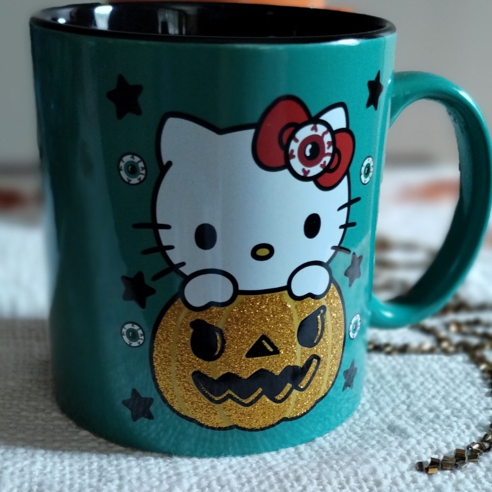 Green Halloween Hello Kitty mug